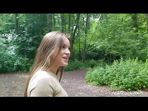 ❤️ Mi proponis al Evelina, ke ni fiku en publika loko! Ŝi diris jes. Tiam mi fikis ŝin en la azenon kaj kumis en ŝia buŝo. Tiam ŝi pisis sin. ❤️❌ Hejmfarita porno ĉe eo.hentaisun.ru ﹏